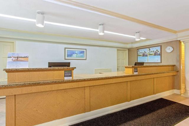 La Quinta Inn by Wyndham Orlando Airport West