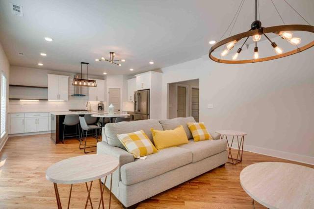 Luxurious home in the heart of Downtown Nashville