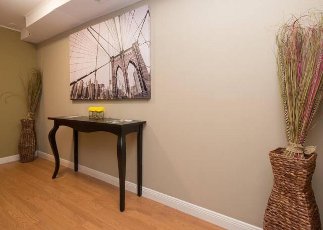 C19 Conscious, QUIET, ADULT Lake View Rental