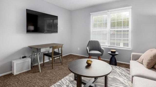 Landing Modern Apartment with Amazing Amenities (ID7750X07)