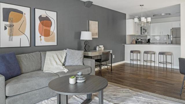 Landing Modern Apartment with Amazing Amenities (ID9999X33)