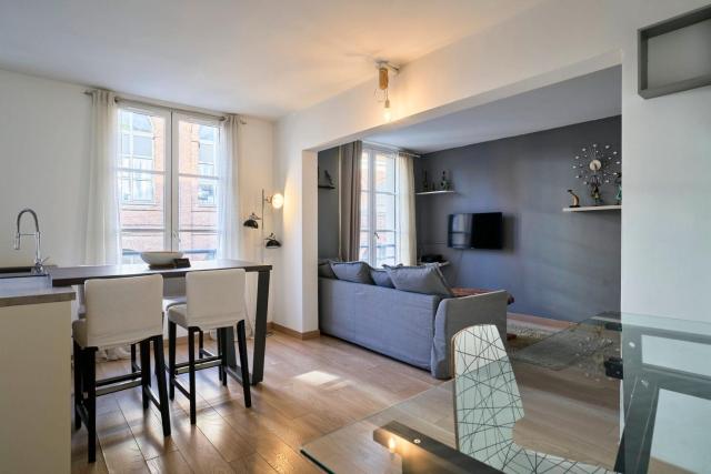 Vieux-Lille equipped apartment with parking