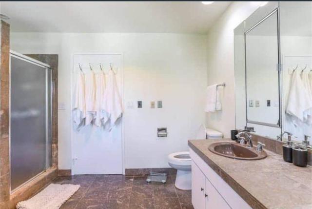 Large 5 BR- Beverly Hills Adj