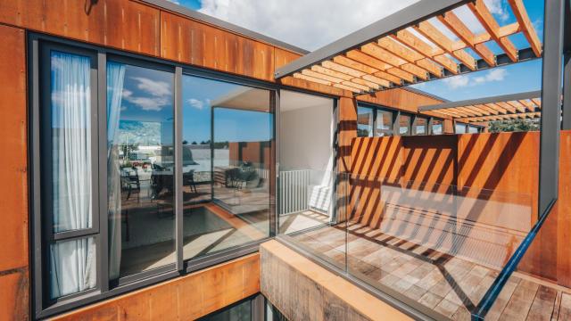 Beautiful urban apartment 3