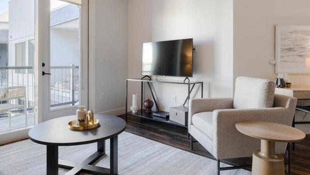 Landing Modern Apartment with Amazing Amenities (ID7858X15)