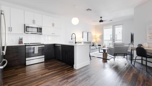 Landing Modern Apartment with Amazing Amenities (ID7858X15)