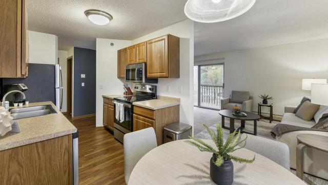 Landing Modern Apartment with Amazing Amenities (ID1017X869)