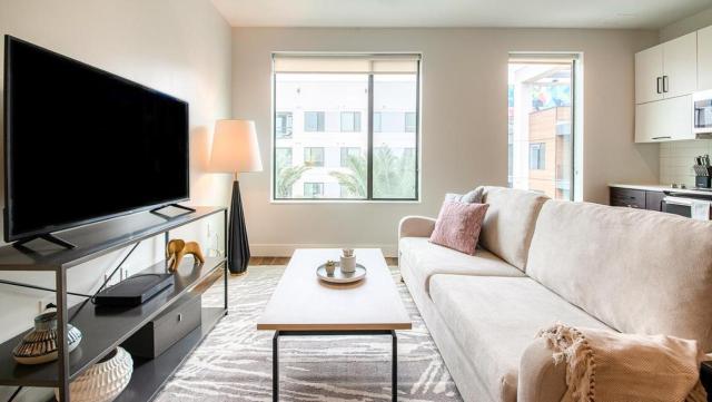 Landing Modern Apartment with Amazing Amenities (ID7631X31)