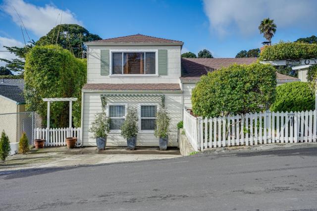 Retro El Sobrante Apartment Near San Francisco!