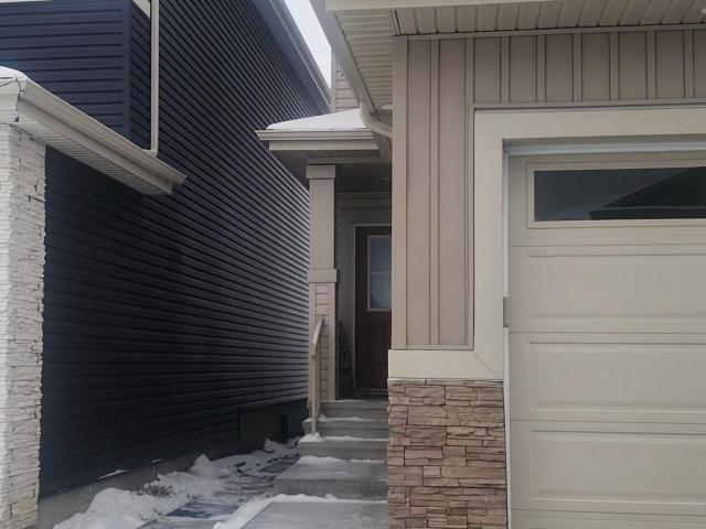 Cozy Basement Suite - private entrance - Free Netflix