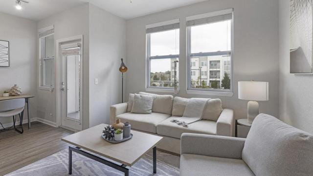 Landing - Modern Apartment with Amazing Amenities (ID1326X971)