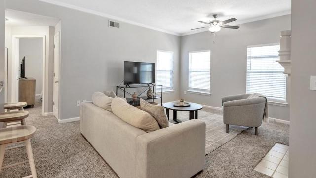 Landing - Modern Apartment with Amazing Amenities (ID8622X86)