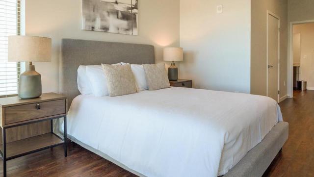 Landing - Modern Apartment with Amazing Amenities (ID7550X75)
