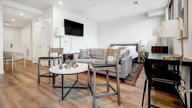 Landing - Modern Apartment with Amazing Amenities (ID7010)
