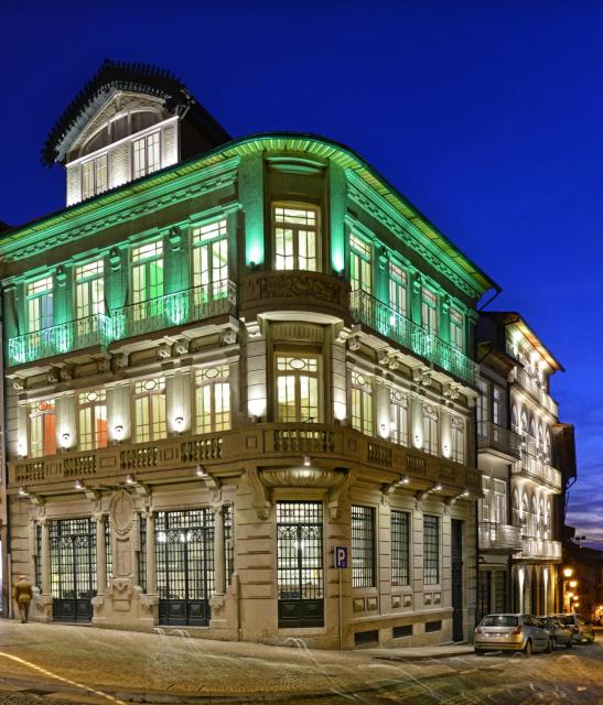 EMAJ Boutique Hotel