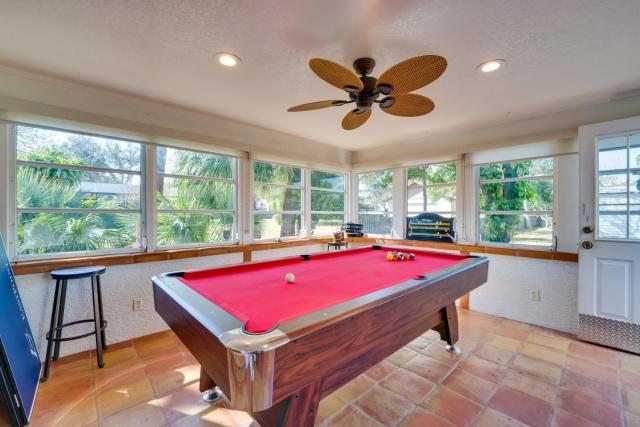 1-Acre Backyard & Gym: Spacious Apopka Escape!