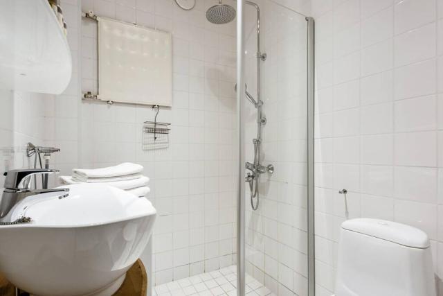 Quaint Kallio Hideaway in Amazing Location