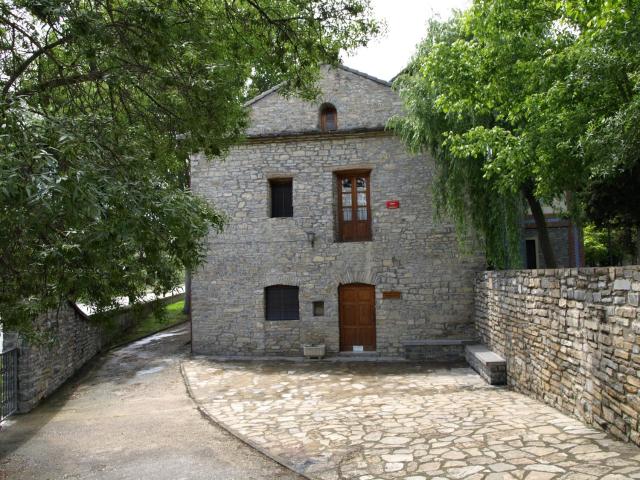 Albergue Ainsa - Morillo de Tou