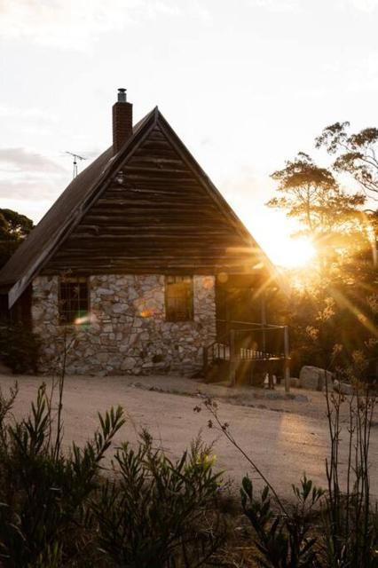 SABI Award Winning Designer Cabin