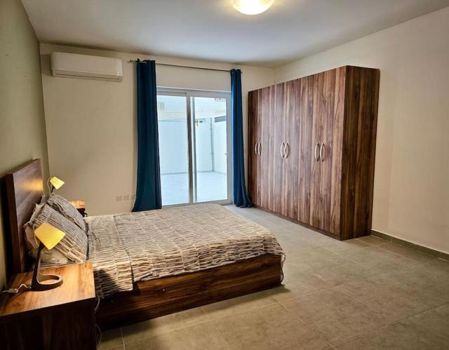 Sleeps 6 Spacious Apartment St Pauls Bay