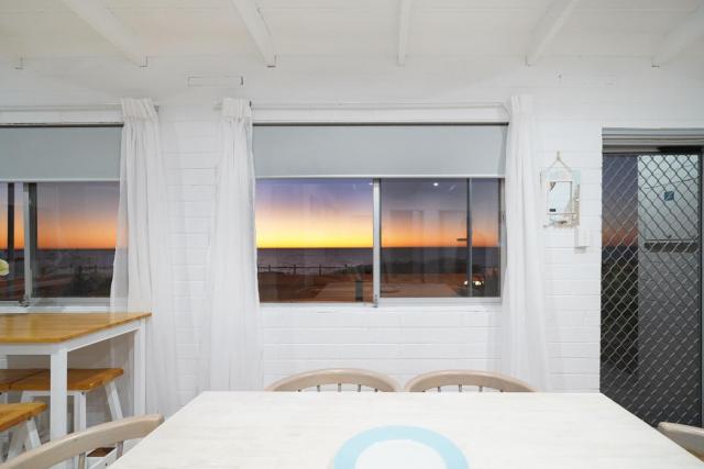 Beachfront 3BR Home with Stunning Ocean Views
