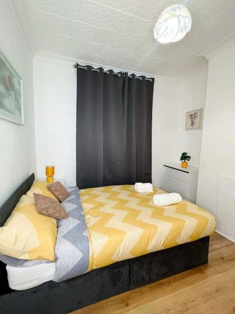 Cozy 3BR Urban Oasis in the City Hub