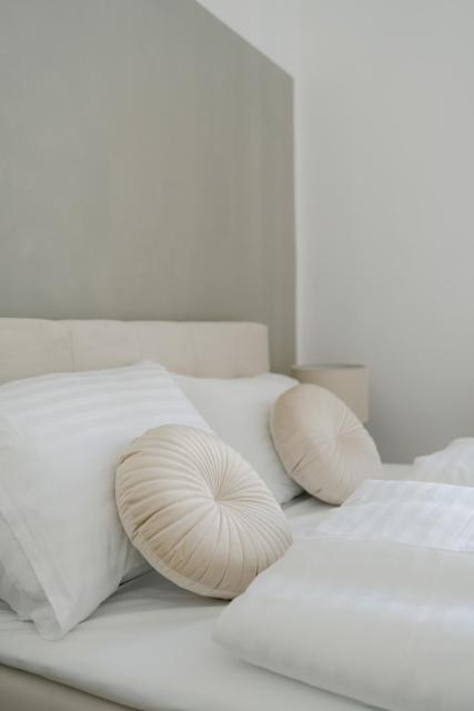 Stylish APT for 4-6, 5 min to center, metro & free parking