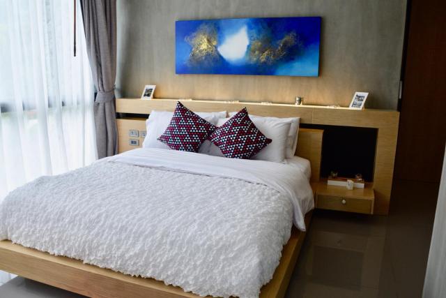 Modern 3BR Villa with Private Pool in Kamala