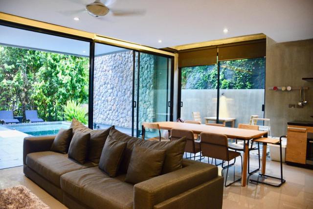 Modern 3BR Villa with Private Pool in Kamala