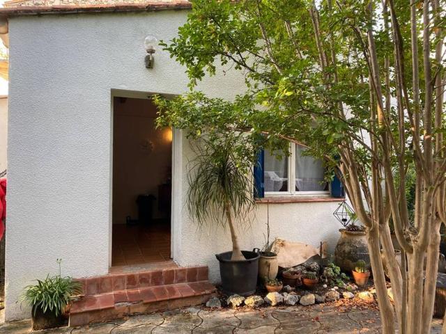 Mazet avec jardin