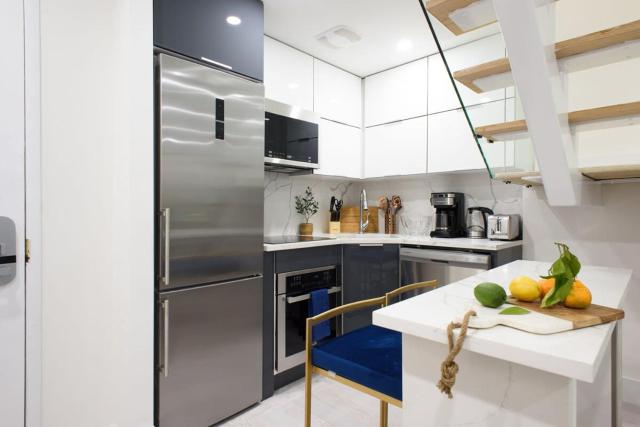 75-3A 3Br Duplex Prime UES WD in unit Sleeps 6