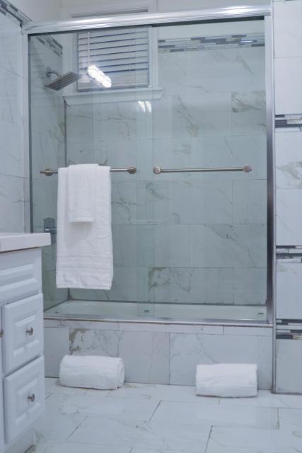 Beautiful Irving two bedroom apartment