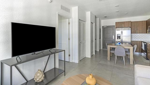 Landing Modern Apartment with Amazing Amenities (ID1402X307)