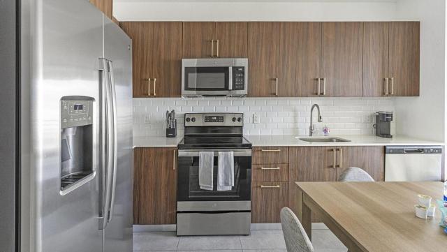 Landing Modern Apartment with Amazing Amenities (ID1402X307)