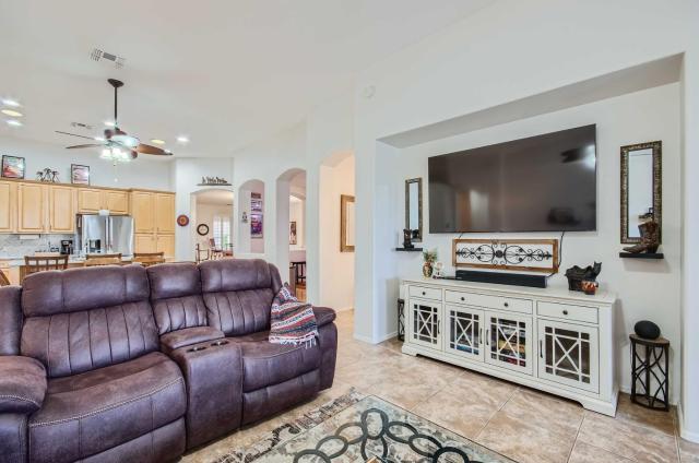 Pool Table + Bar! Family-Friendly Phoenix Retreat