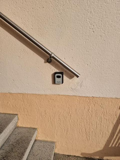 Schöne 120qm Wohnung max 5 P, Bahnhofsnähe, TV Streaming