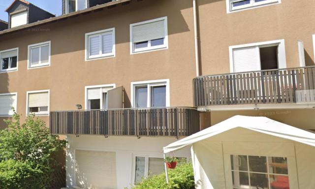 Kleines Apartment mit Balkon