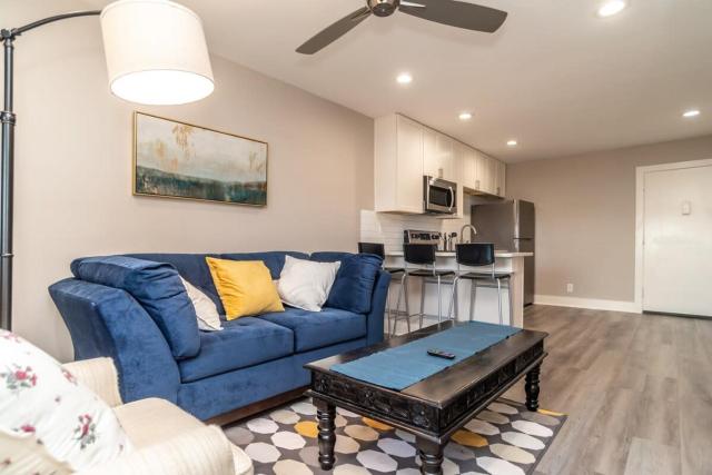 Close to everything fun Free Parking LM1704