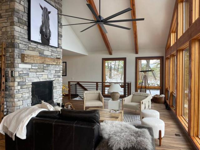 Modern Mountain Lake House