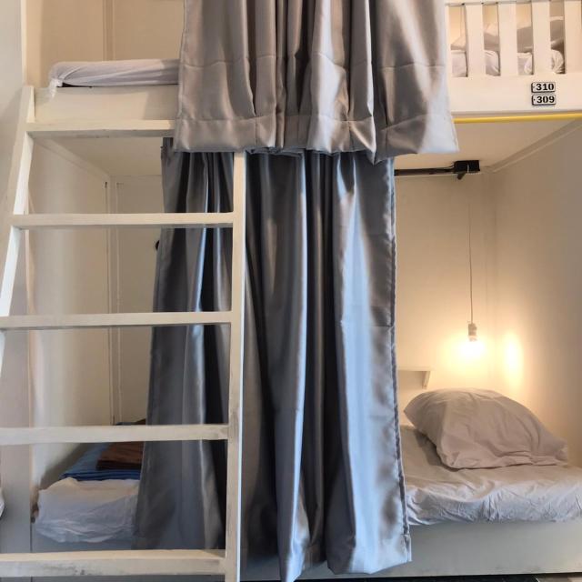 Lay Low AC Hostel Nr Airport Ubon ที่พัก เลโล