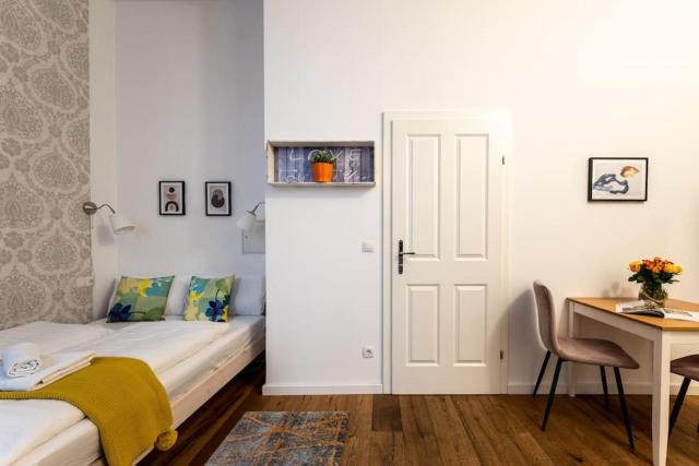 Compact Studio Near Center by HM