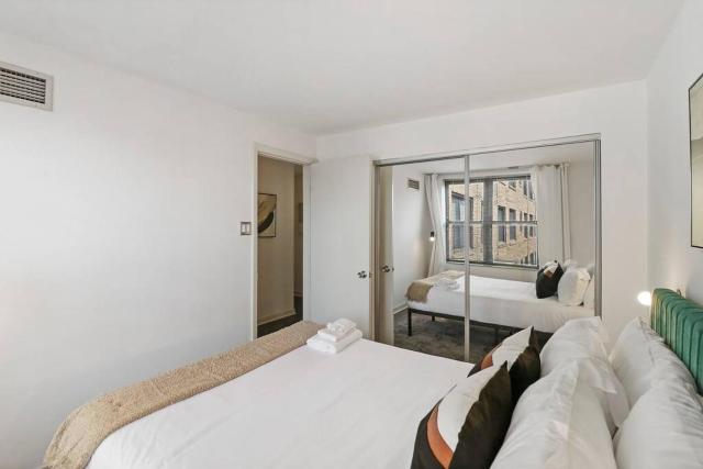 Inviting 2-Bedroom Apt in Hyde Park - The Blackwood rep