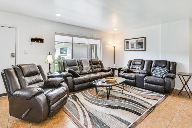 Old Town Scottsdale Retreat w/ Pool Access!