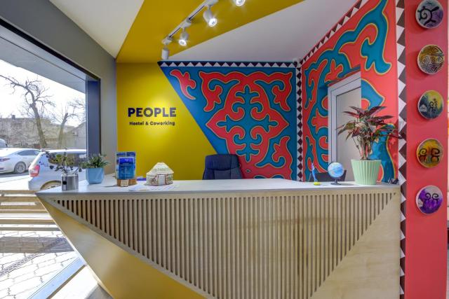 People Hostel & Coworking
