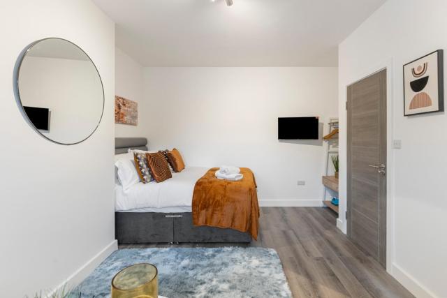 Beautiful-Cosy-King sized bed Flat 3 min walk to Tube Station