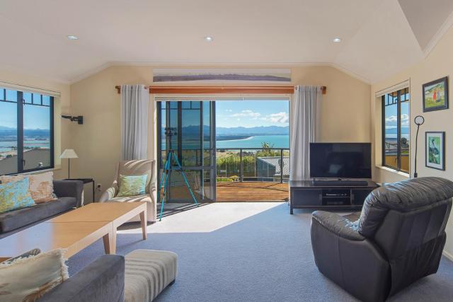 Jacaranda - Views over Tasman Bay