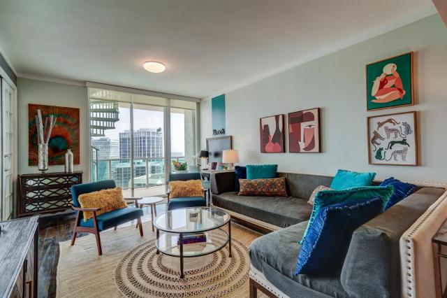 Luxury Penthouse with Private Rooftop Terrace in Coconut Grove Hotel