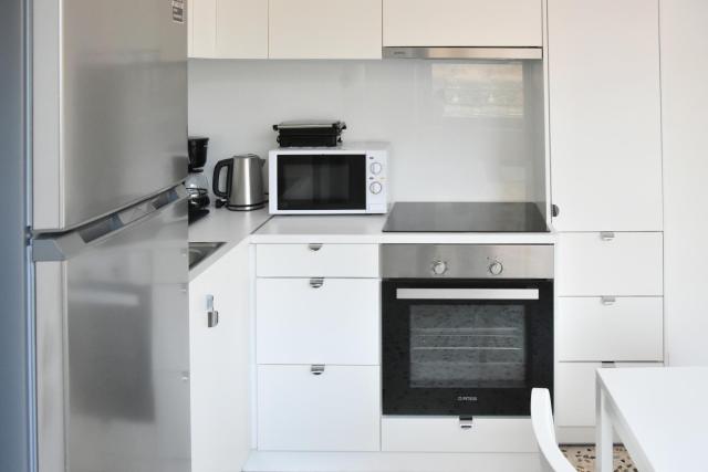 Monastiraki Panorama: Spacious City Living