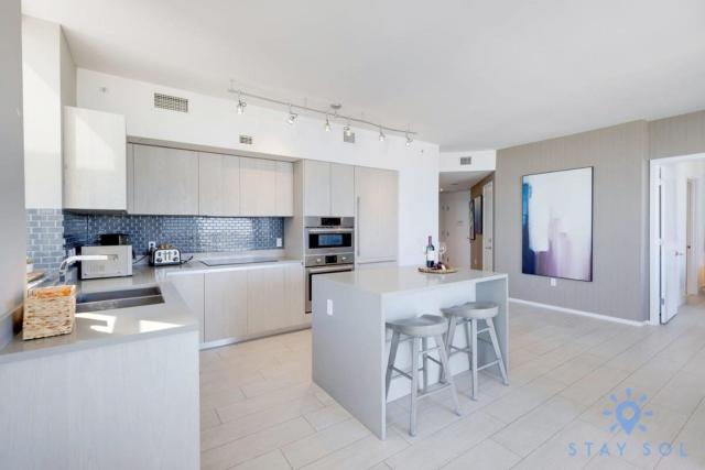 Luxury 2Br Front Ocean Bay View Amazing Pools