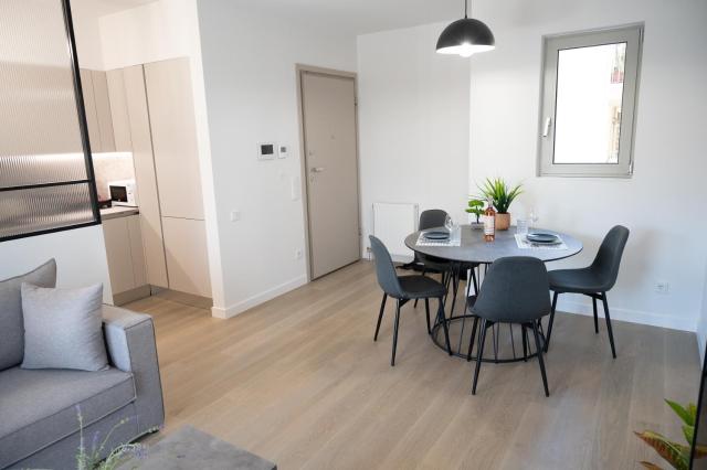 Classy and stylish flat near Pagrati region (D2)